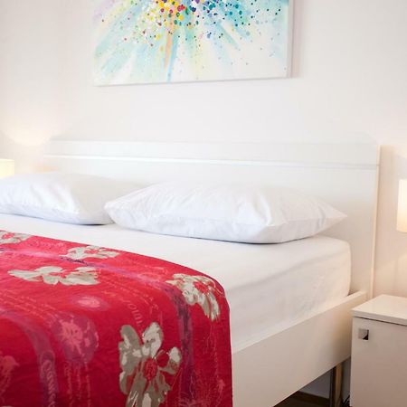Luxury Beach Front Apt With Seaside View And Free Parking Split Exterior foto